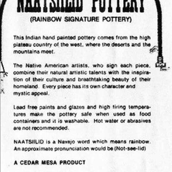NAATSILID (NAVAJO) HAND CRAFTED POTTERY VASE - Picture 5 of 6